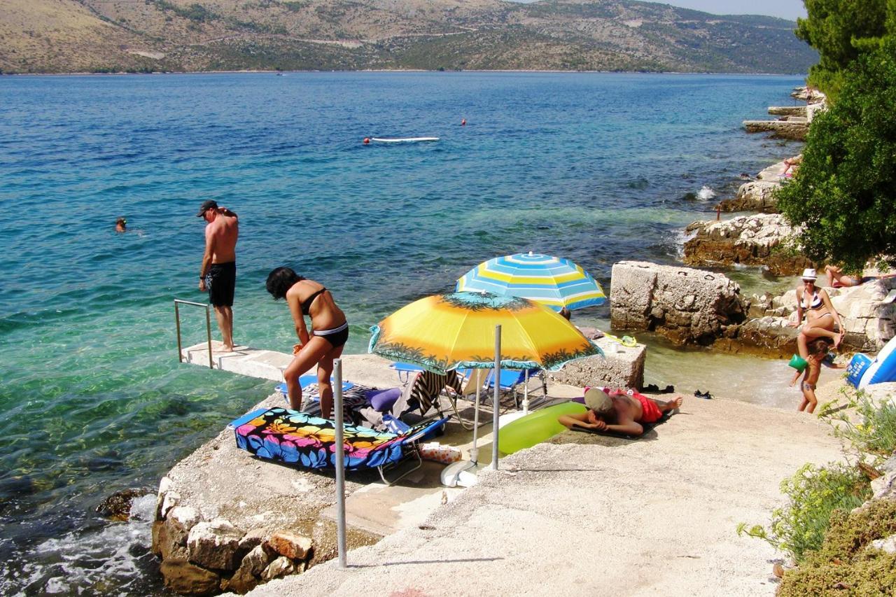 Apartments By The Sea Seget Vranjica, Trogir - 7508 Extérieur photo